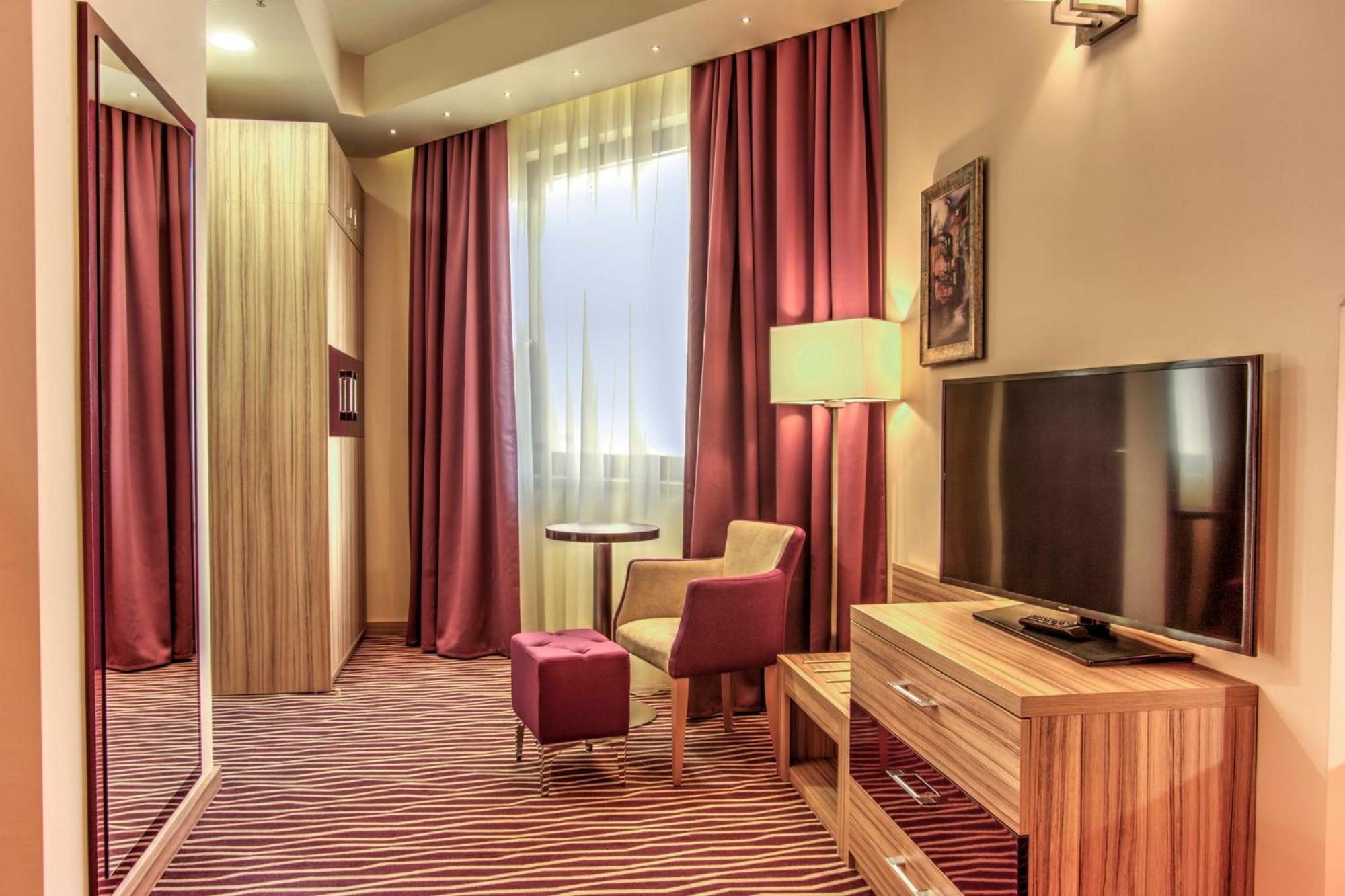 Holiday Inn Plovdiv By Ihg Kültér fotó